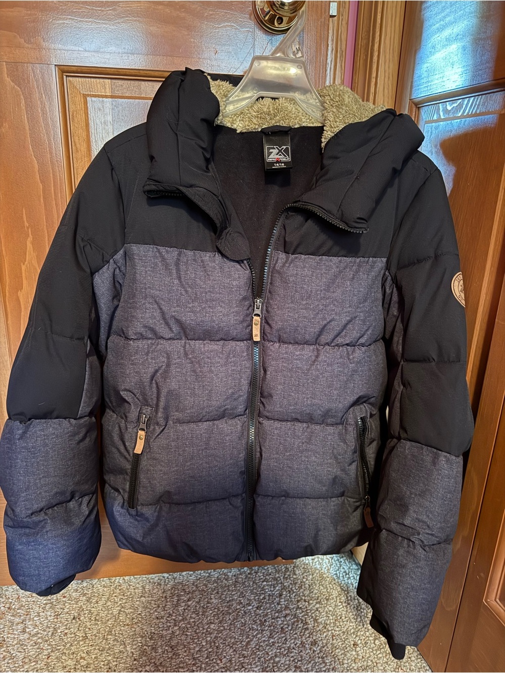 NWOT boys heavy weight jacket size 14/16